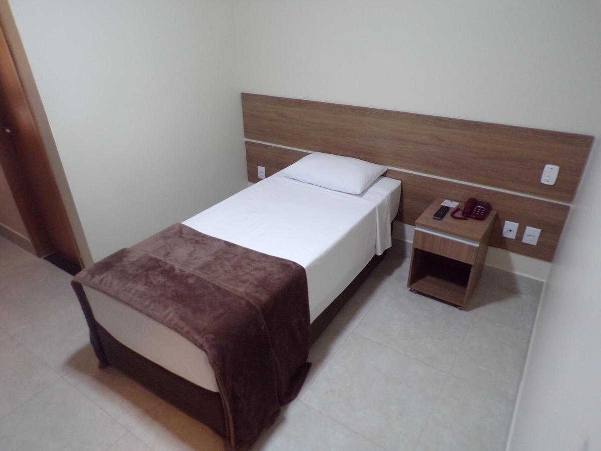 Hotel Hospeda Marília Eksteriør billede