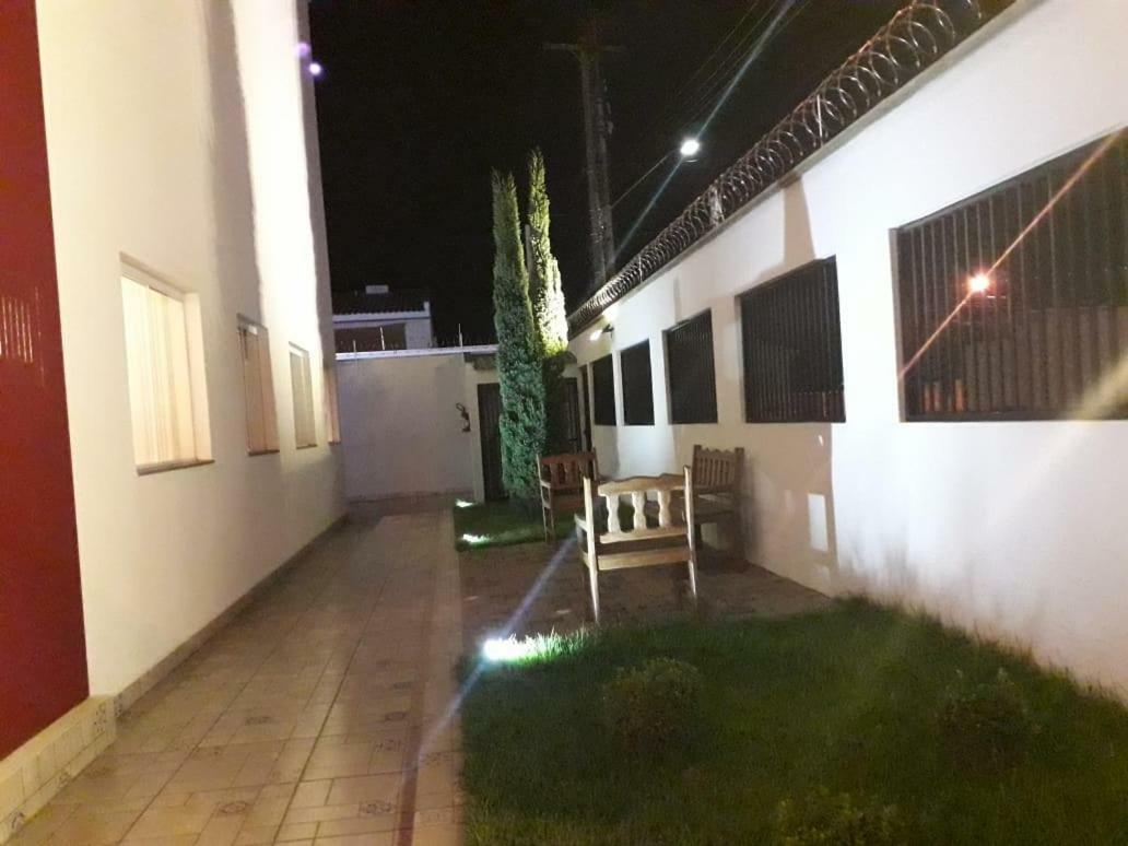 Hotel Hospeda Marília Eksteriør billede